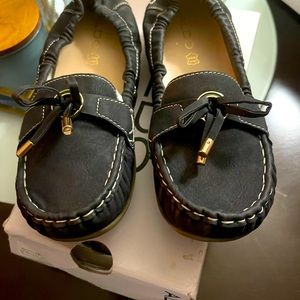 Black flat Aldo shoes